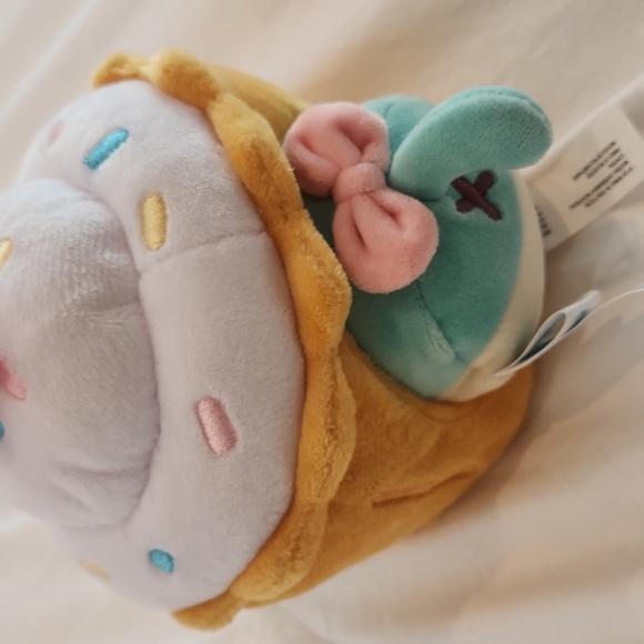 Kittoroll squishy plush - Picture 4 of 5